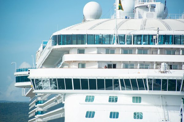 Peut-on organiser une croisière qui inclut des visites de fermes de lavande en Provence?